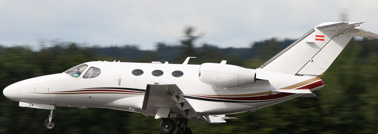 OE-FZA photo