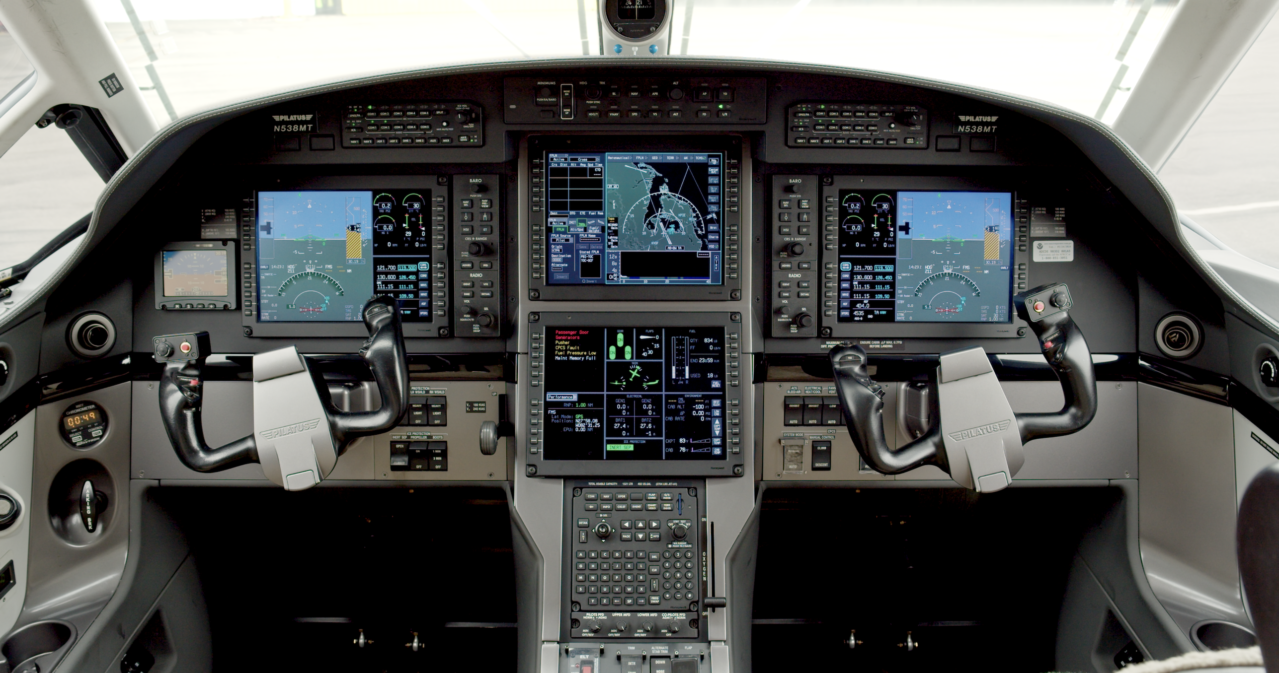 N538MT photo