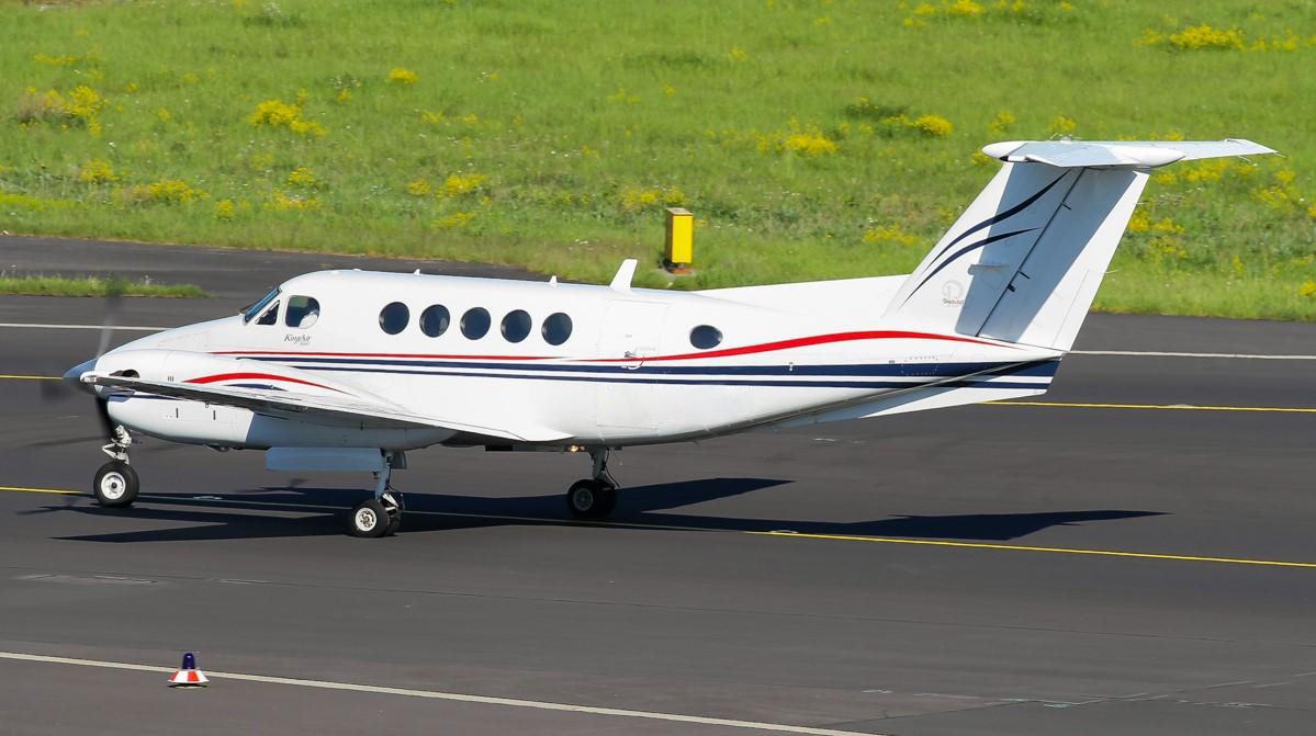G-MEGN photo