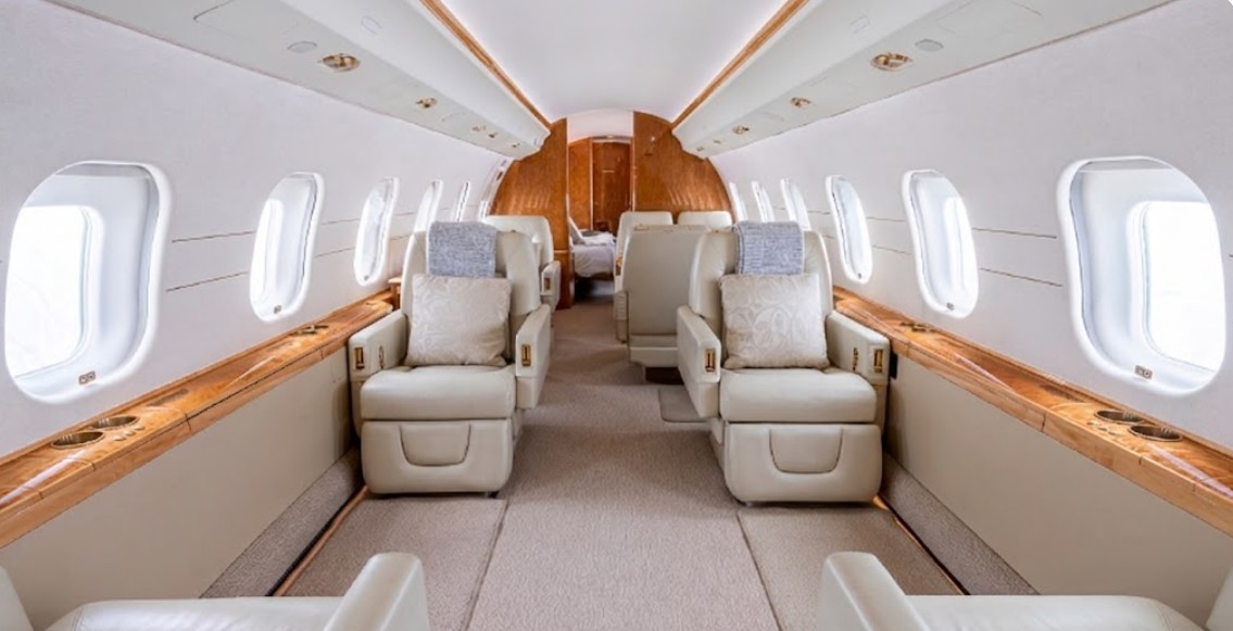 N118MJ photo