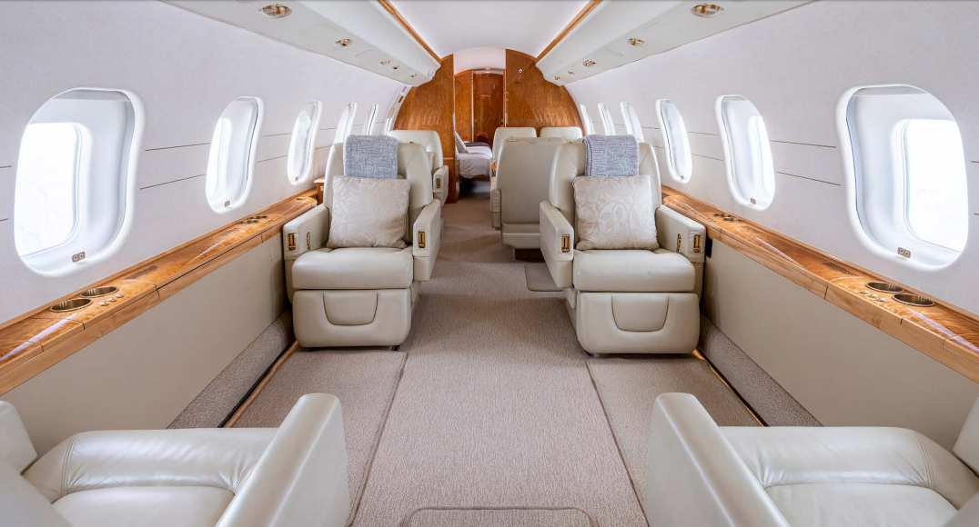 N118MJ photo