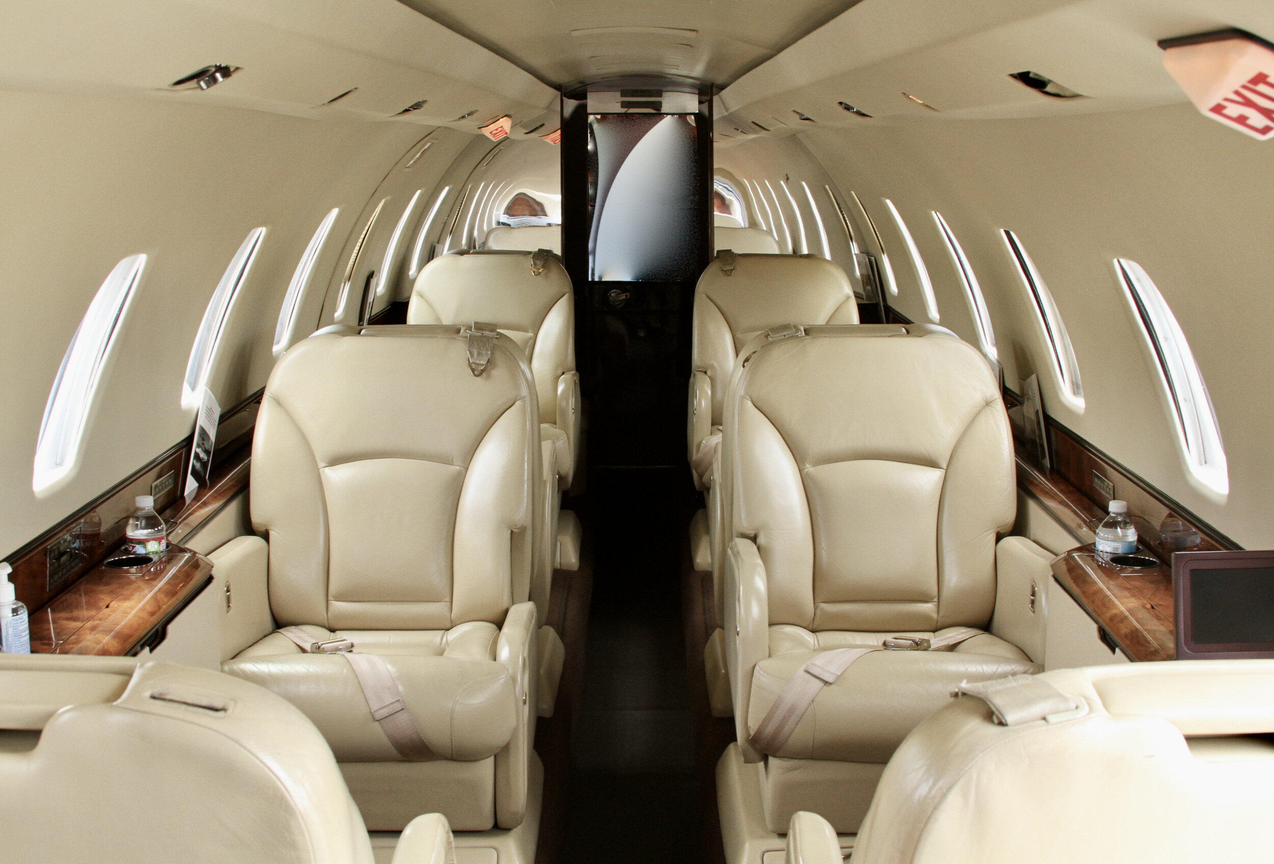 N868DM photo