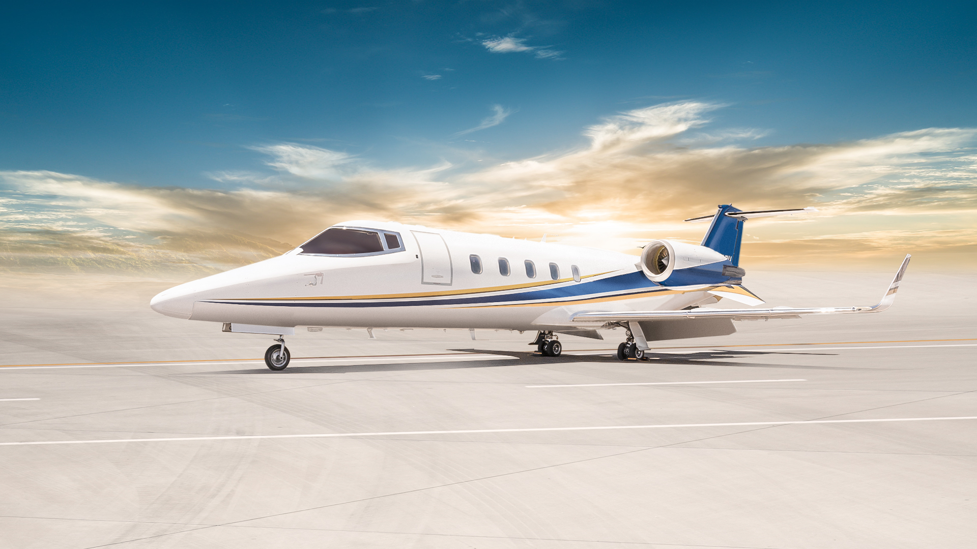 N208BH photo