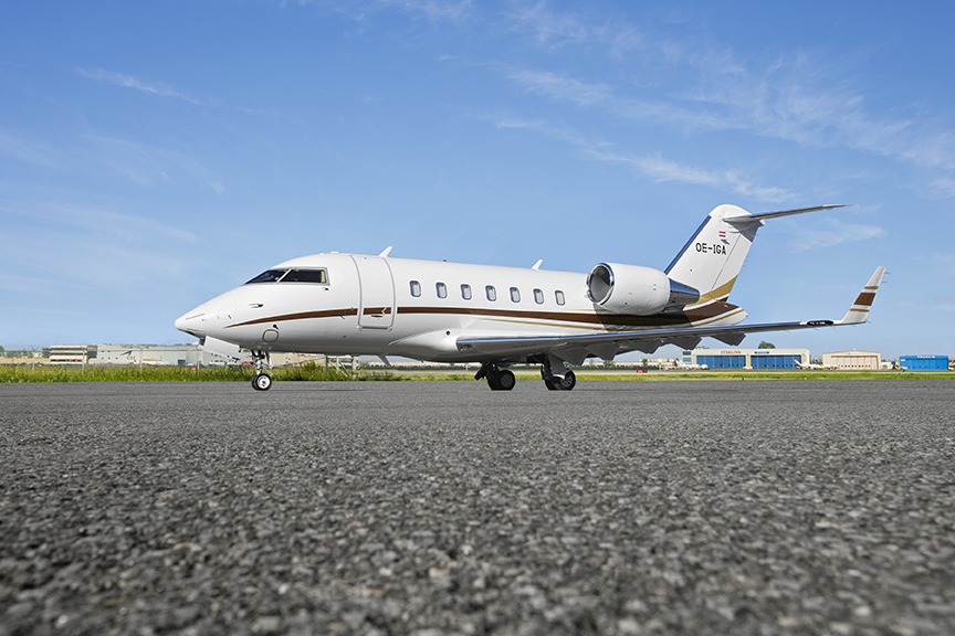 Bombardier Challenger 650 private jet