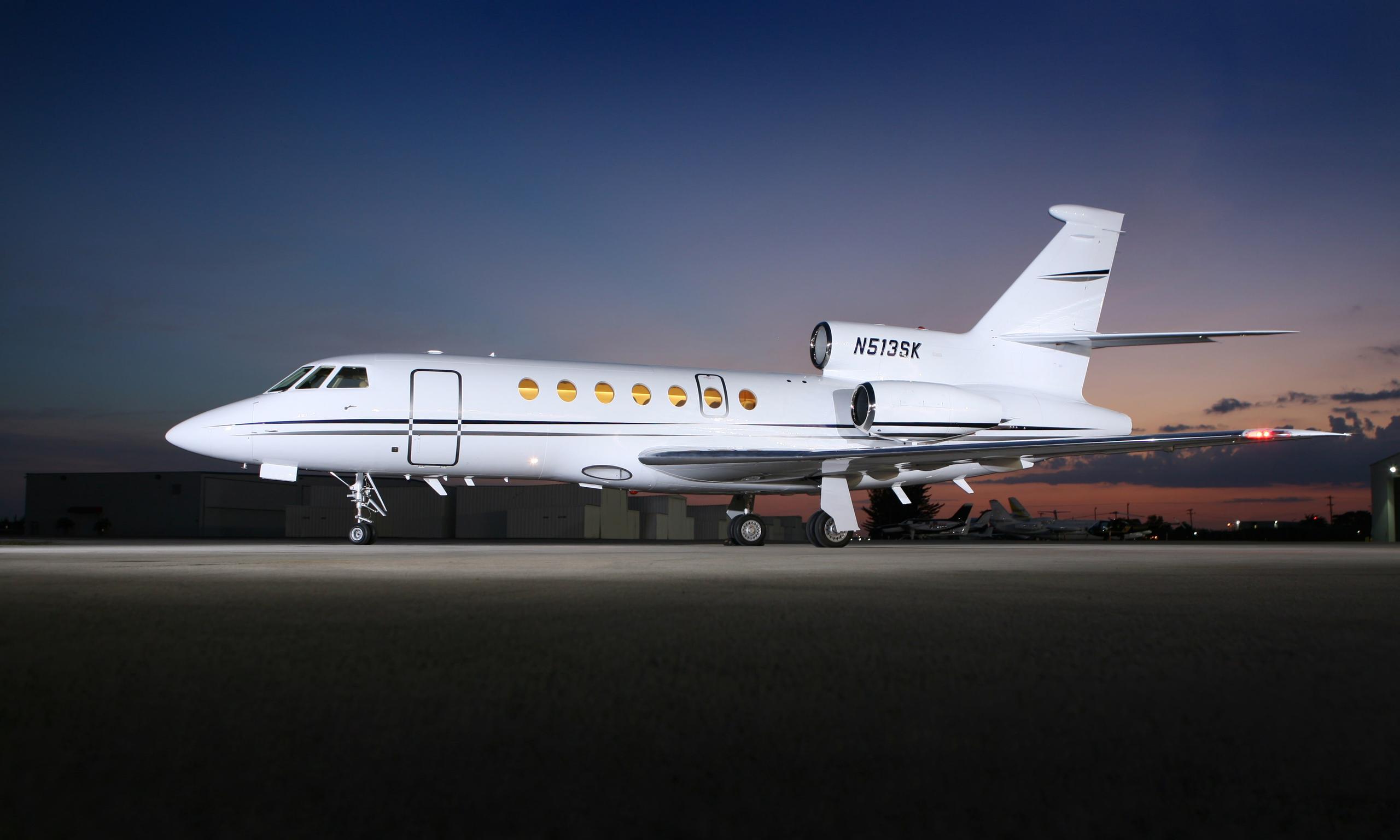 Dassault Falcon 50EX private jet