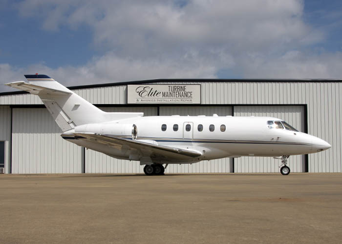 Hawker 800 XPi private jet