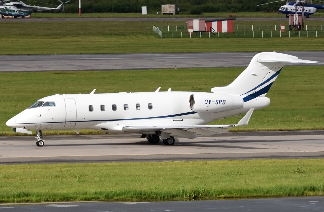 Challenger 300 private jet