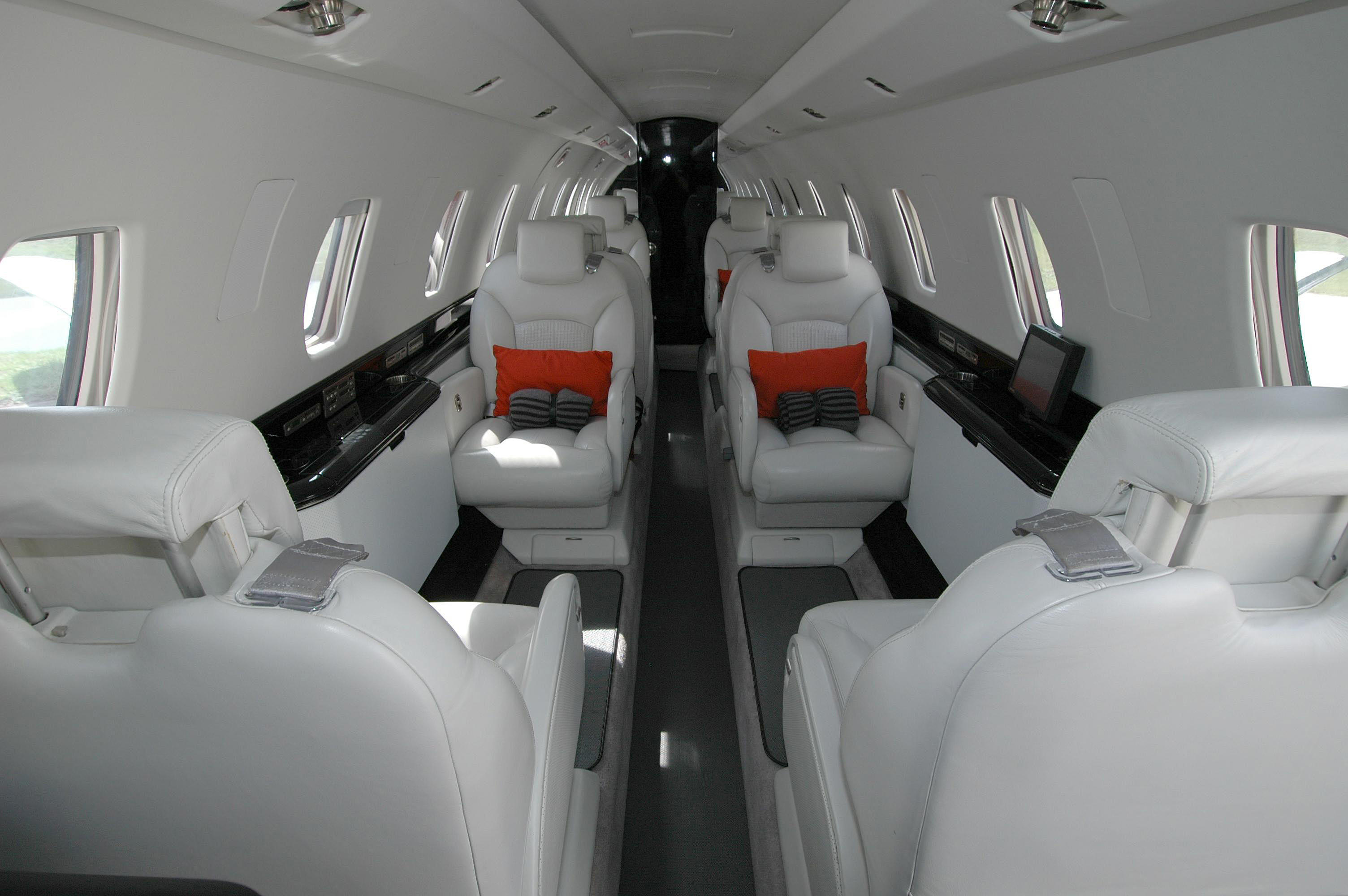 N787MG photo
