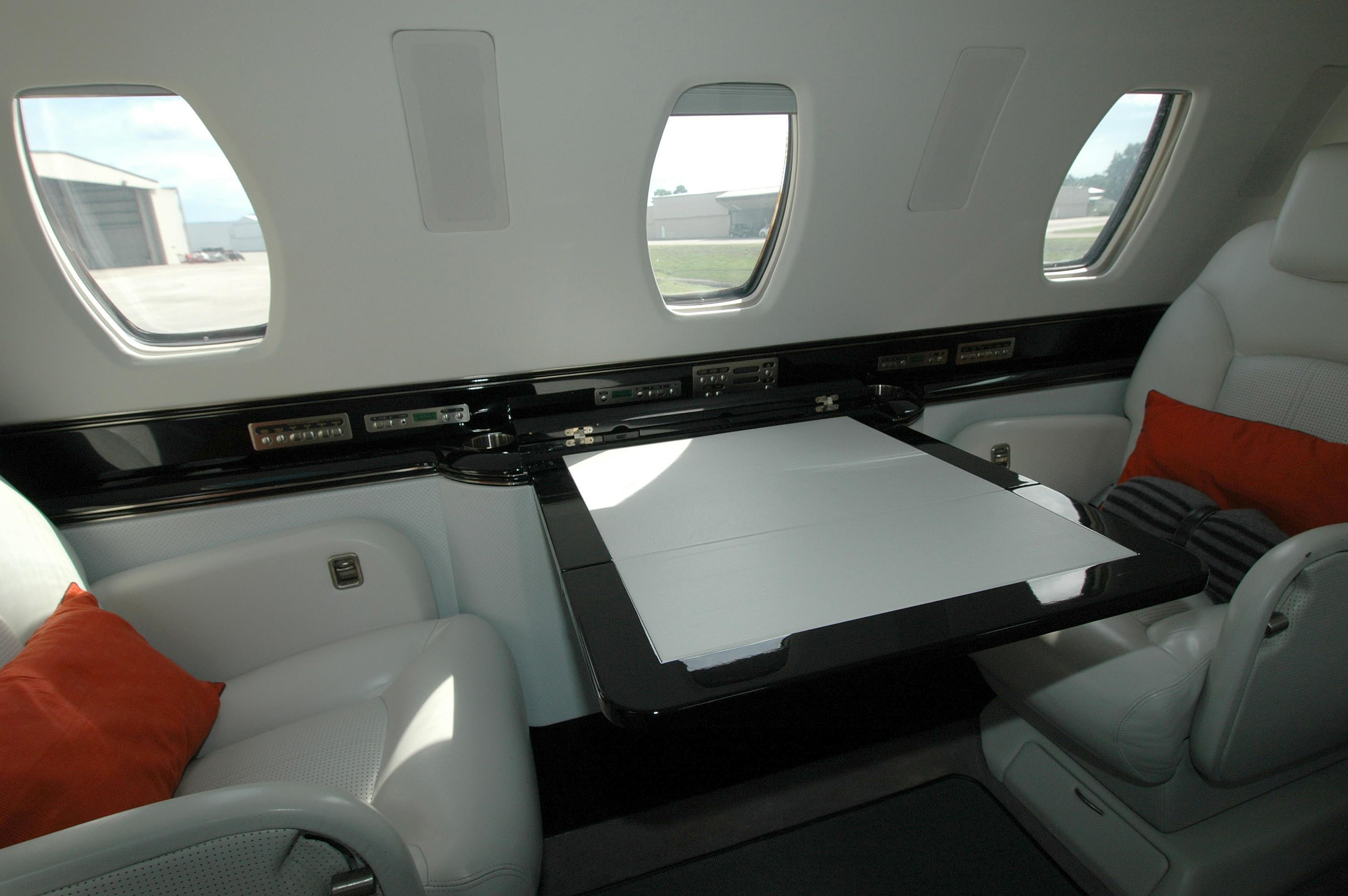 N787MG photo