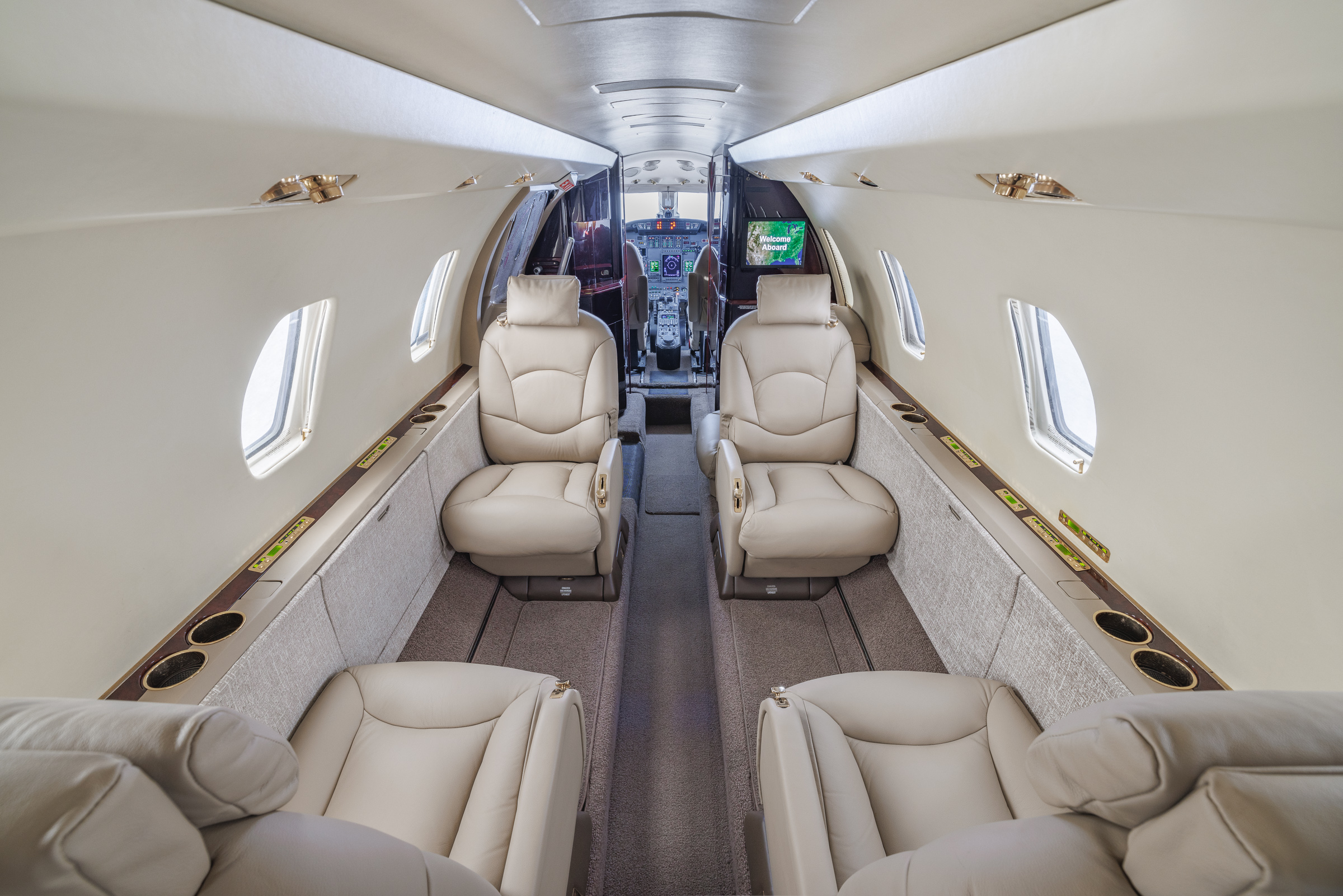 N637AM photo