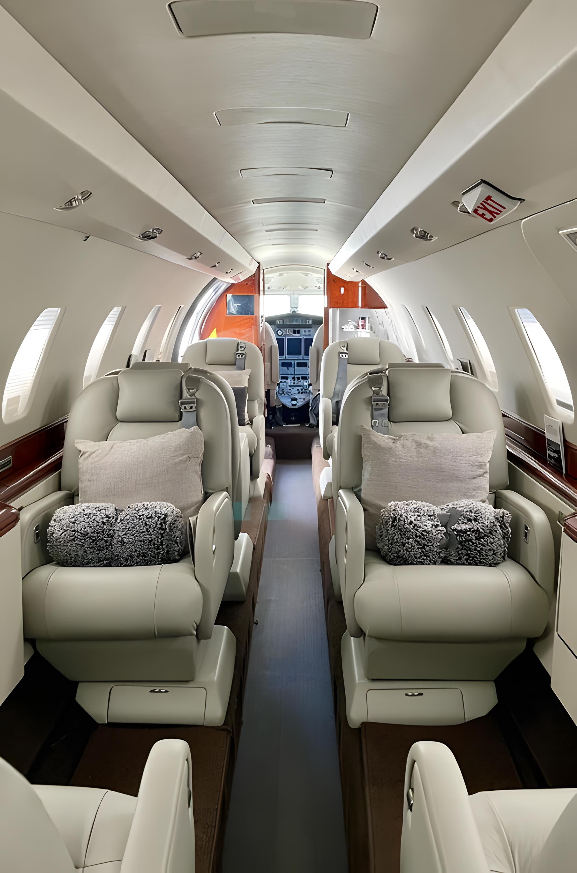 N232CF photo