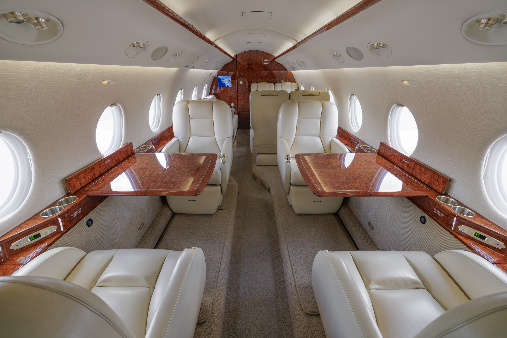 N688HL photo